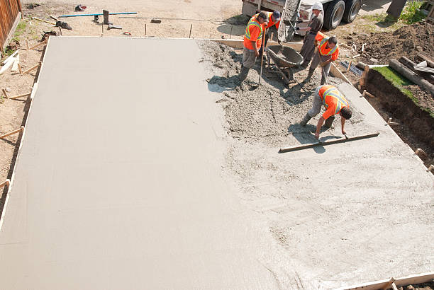 Best Commercial Concrete Services in Ferrysburg, MI